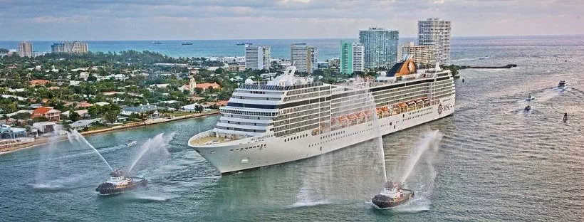 Le MSC Orchestra dans le port de Miami