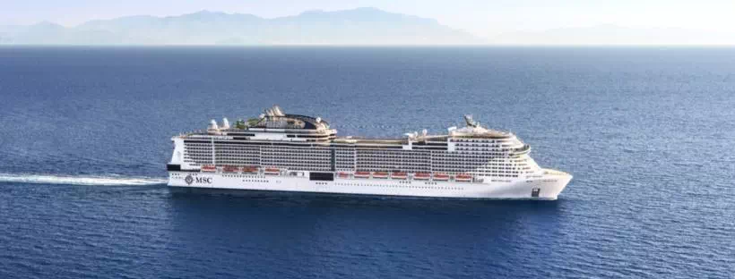 Le navire de la compagnie de croisière MSC Virtuosa en mer 