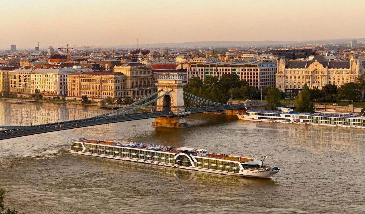 Nos croisières à bord du MS Amadeus Elegant - Itinéraire à prix malin ...