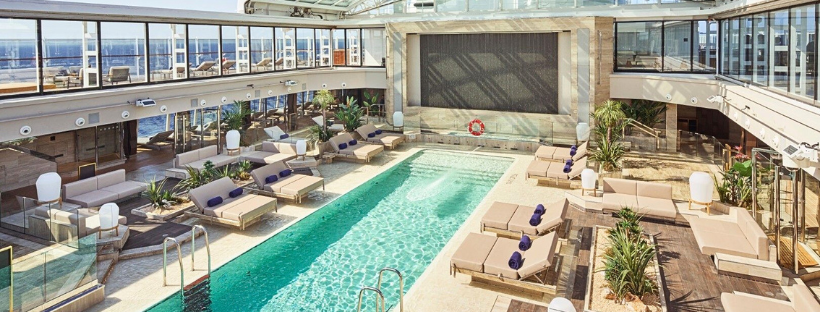 Le conservatory pool bar 